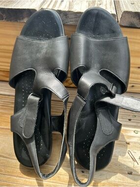 SAS Tripad Comfort Black Leather Slingback Sandals Women’s Size 7